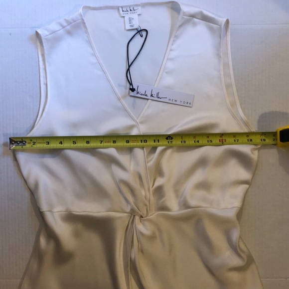 Nicole Miller Cream Sleeveless Satin Top NWT Size Large - Picture 3 of 6